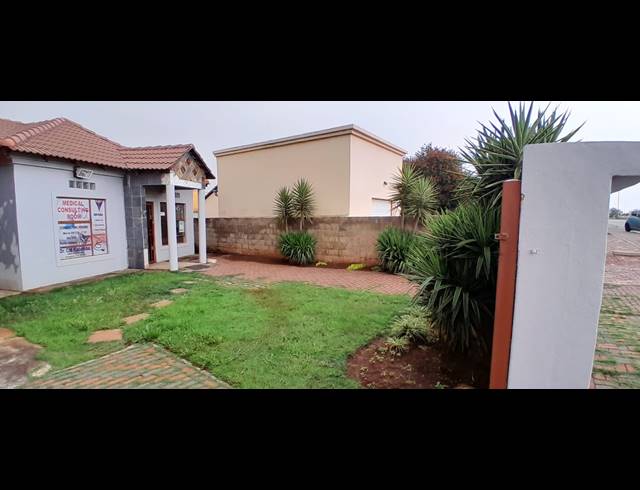 3 BEDROOM HOUSE FOR SALE IN VOSLOORUS